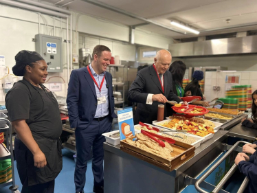 IDS Visit to Roding Primary School